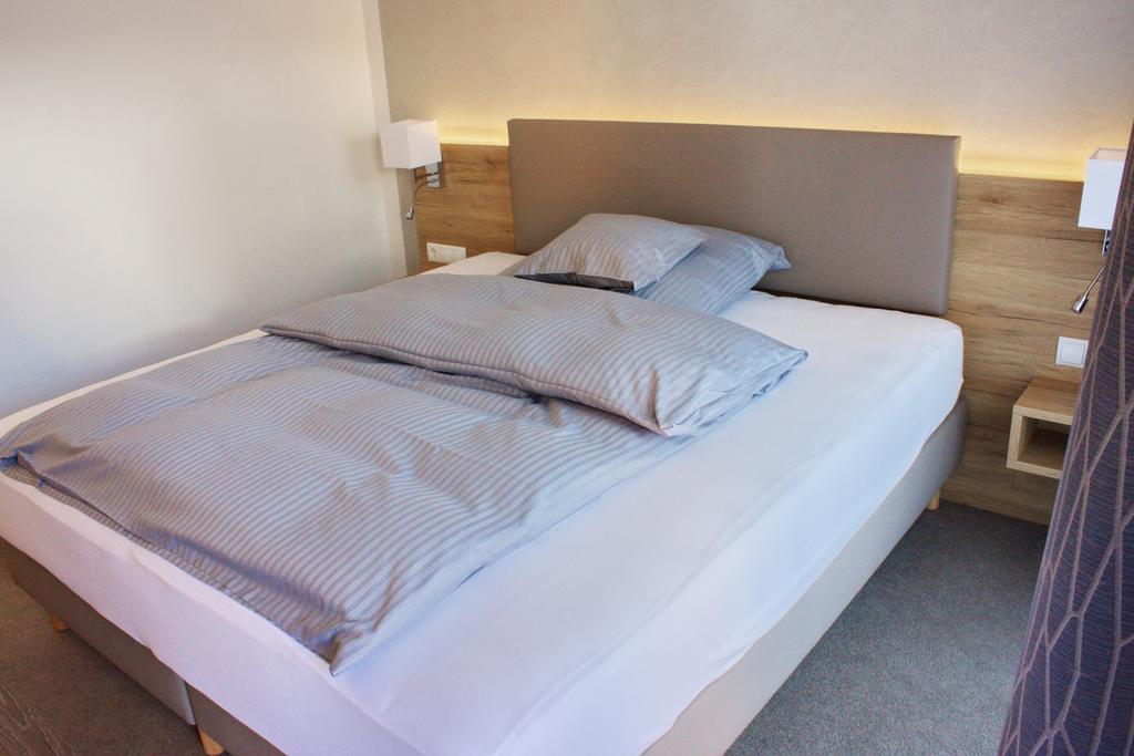 Stichwehs Hotel Am Bahnhof التزه المظهر الخارجي الصورة