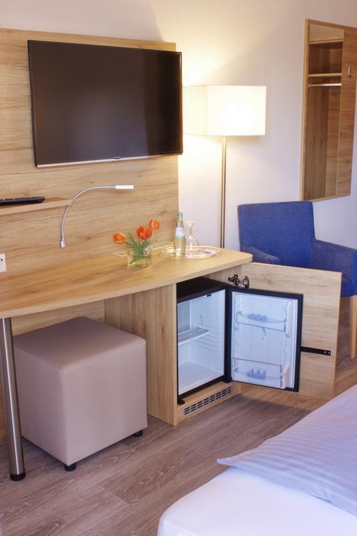 Stichwehs Hotel Am Bahnhof التزه المظهر الخارجي الصورة